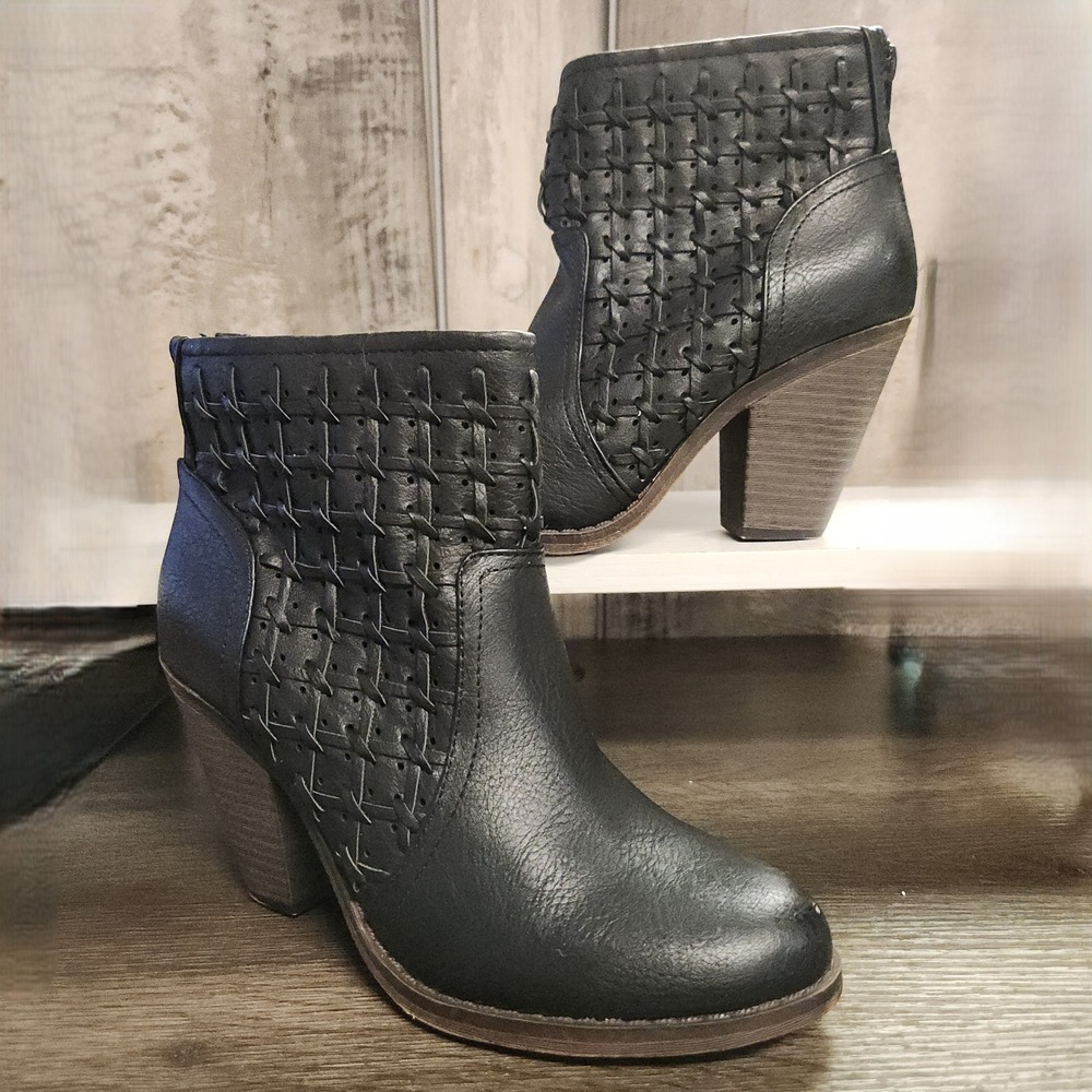 Black Leather Block Heel Ankle Boots Womens 7M Almond Toe Side Zip Woven Booties